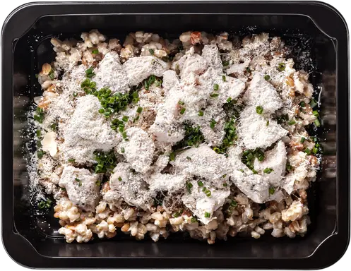 Krupoto s kuřecím masem, špaldou a parmezánem
